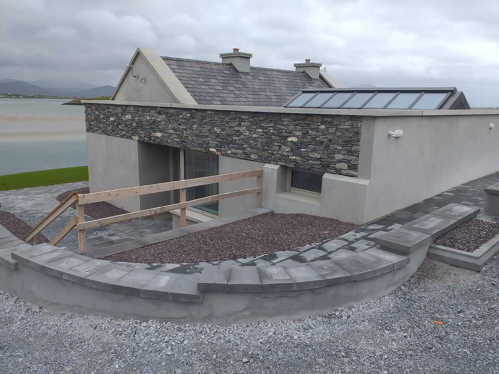 Co. Kerry estuary house, Co. Kerry: Internorm windows and doors