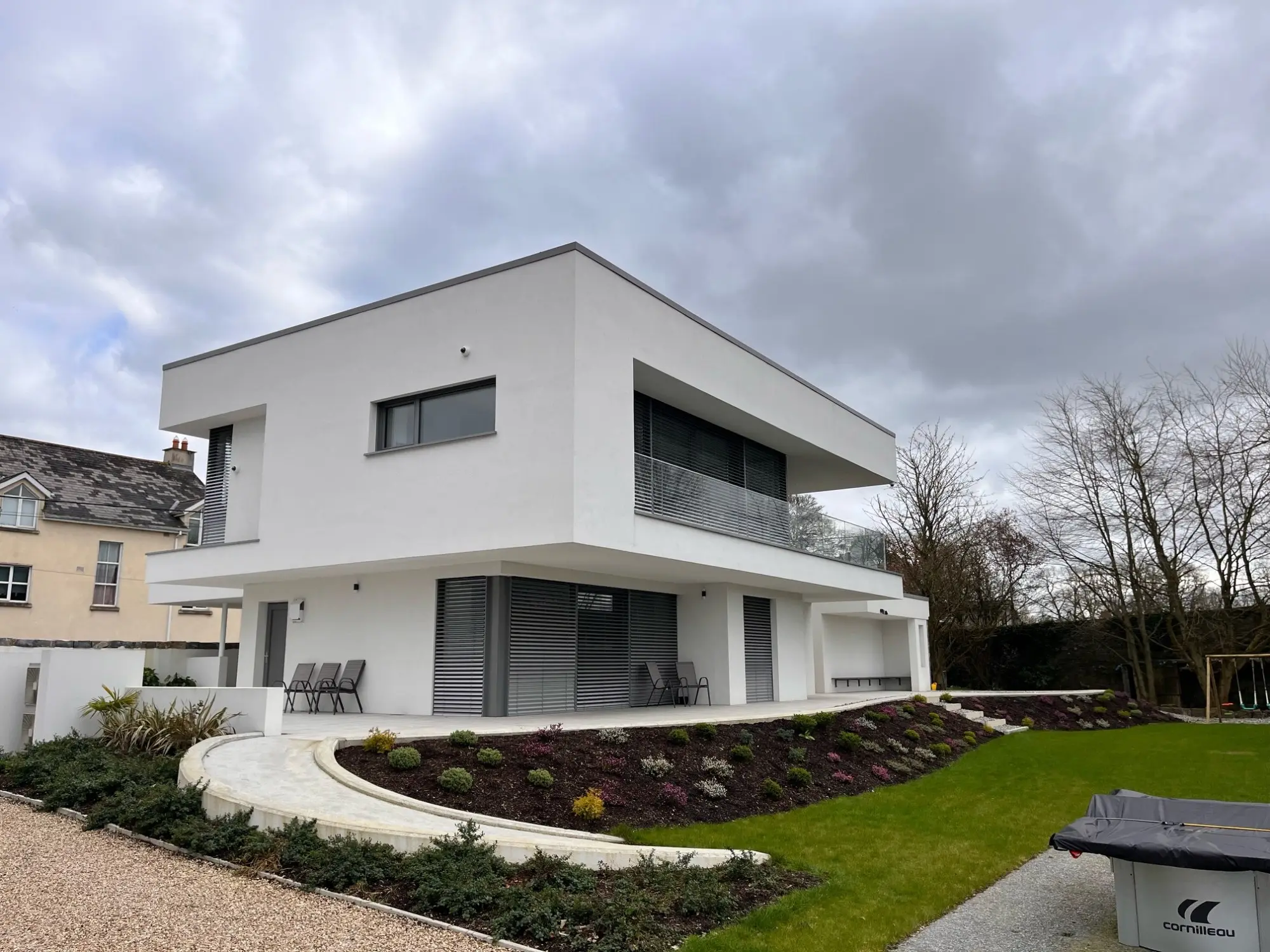 River-view family home, Co. Kilkenny: Internorm HF 410