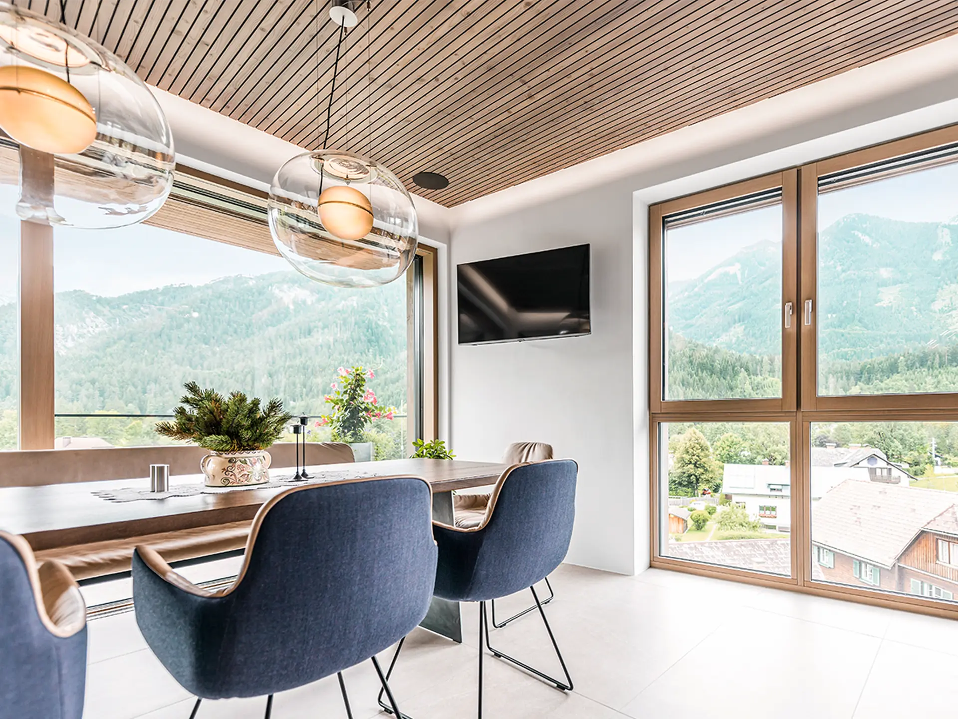 Internorm HF 410 timber-aluminium